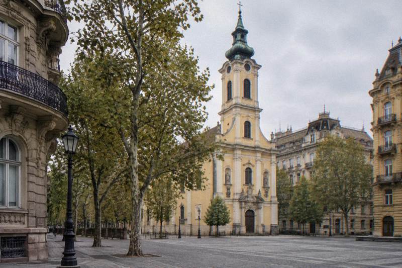 Free exclusive tour! If historical buildings of Budapest could talk... Si les bâtiments historiques pouvaient parler...