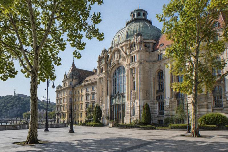 Jewish free walking tour - World Wars and Holocaust